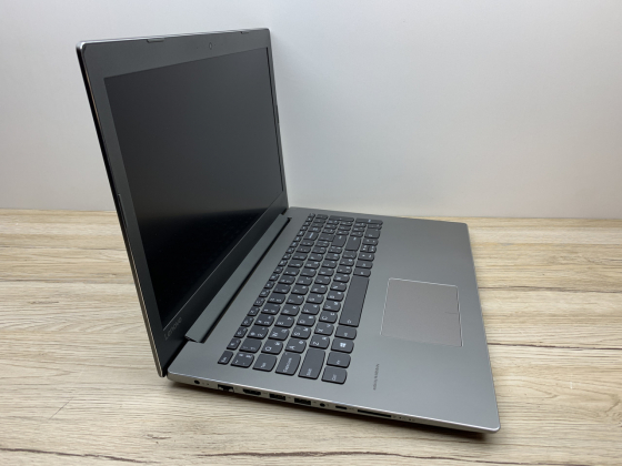Б/в Ноутбук Lenovo 520-15 Intel Core i5-7200U / 8 Гб / SSD 120 Гб + 1 Тб / Клас В