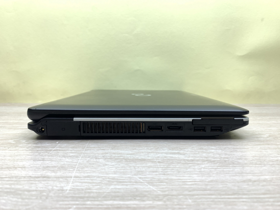 Б/в Ноутбук Fujitsu Lifebook S710 / Intel Core i3-380M / 4 Гб / SSD 120 Гб / Клас B