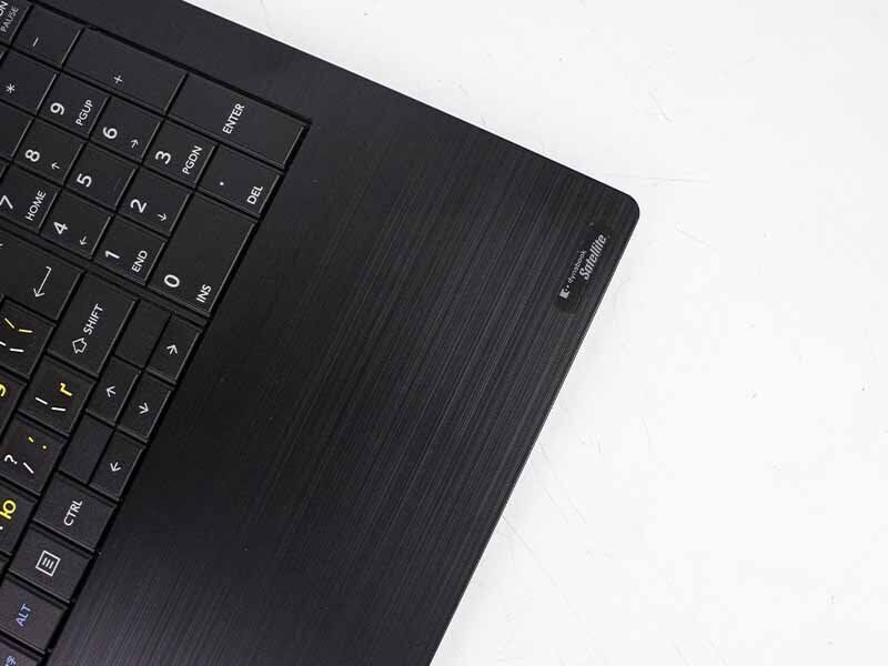 Б/в Ноутбук Toshiba Satellite B35 Intel Core i3-5005U / 4 Гб / HDD 500 Гб / Клас В