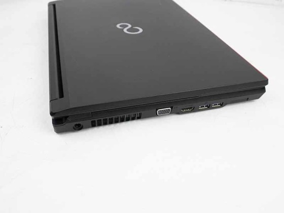 Б/в Ноутбук Fujitsu LifeBook A574/H Intel Core i5-4300M / 4 Гб / HDD 320 Гб / Клас А
