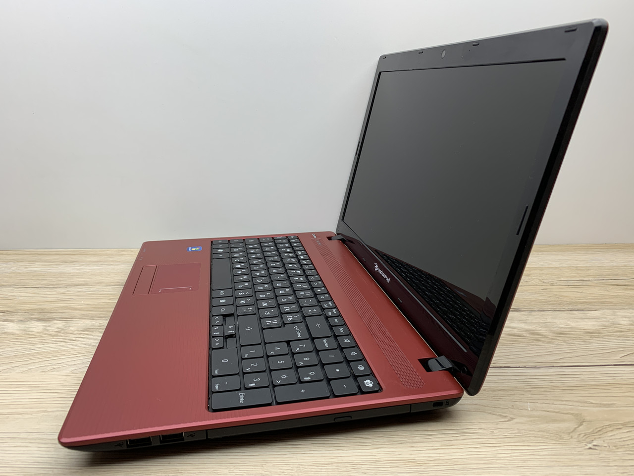 Б/в Ноутбук Packard Bell TK87 Intel Core i3-370M / 4 Гб / SSD 120 Гб / Клас B