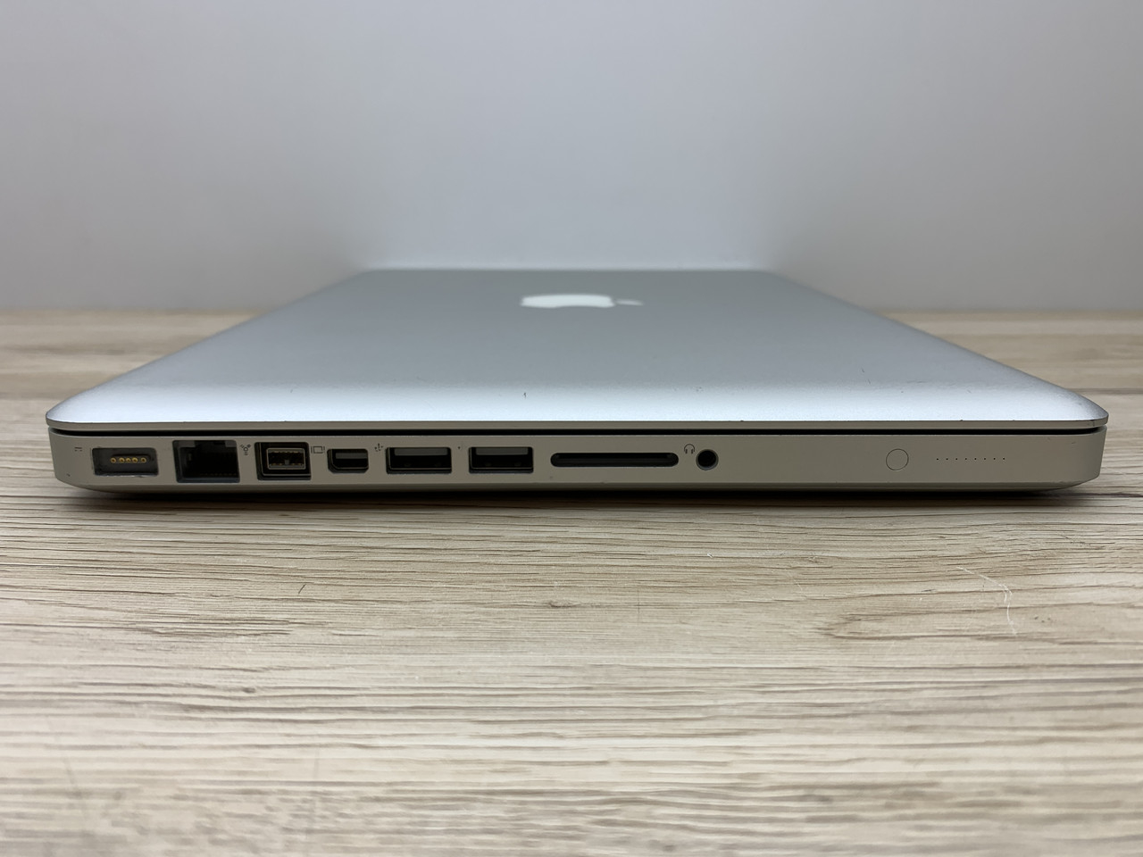 Б/в Ноутбук MacBook Pro A1278 Intel Core 2 Duo P8600 / 4 Гб / SSD 120 Гб / Клас В