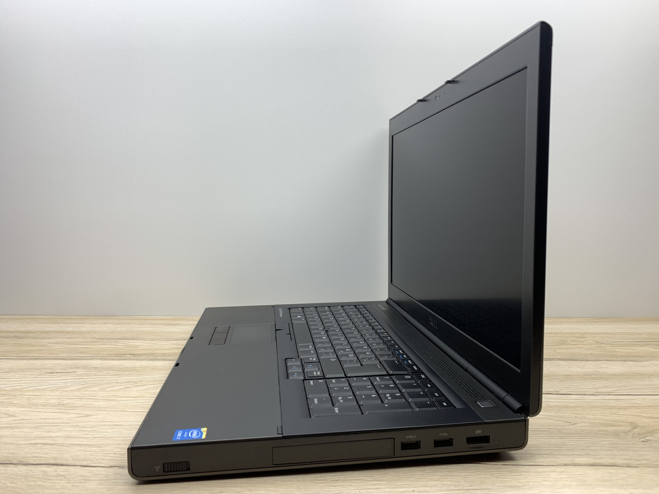 Б/в Ноутбук Dell M6800 / Intel Core i7-4800MQ / 16 Гб / SSD 240 Гб + HDD 500 Гб / Клас B