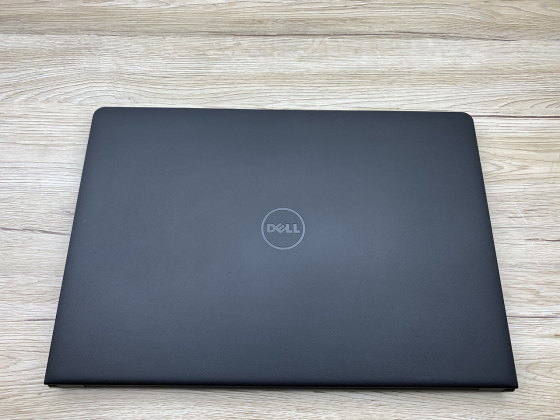 Б/в Ноутбук Dell Inspiron 3000 Intel Core i5-7200U / 8 Гб / SSD 240 Гб / Клас В