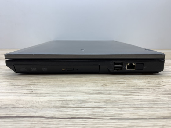 Б/в Ноутбук Dell Latitude E5410 Intel Core i3-380M / 4 Гб / SSD 120 Гб / Клас В