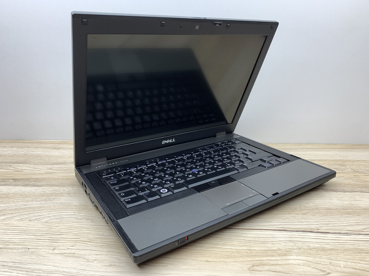 Б/в Ноутбук Dell Latitude E5410 Intel Core i3-380M / 4 Гб / SSD 120 Гб / Клас В