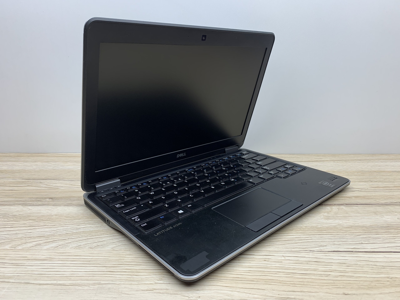 Б/в Ноутбук Dell Latitude E7240 Intel Core i5-4300U / 4 Гб / SSD 120 Гб / Клас В