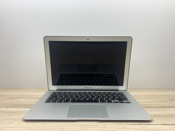 Б/в Ноутбук MacBook Air 2015 A1466 / Intel Core i7-5650U / 8 Гб / SSD 240 Гб / Клас B