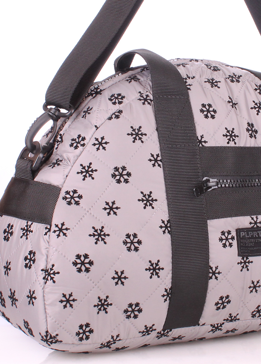 Стьобана сумка Alaska зі сніжинками, біла / POOLPARTY