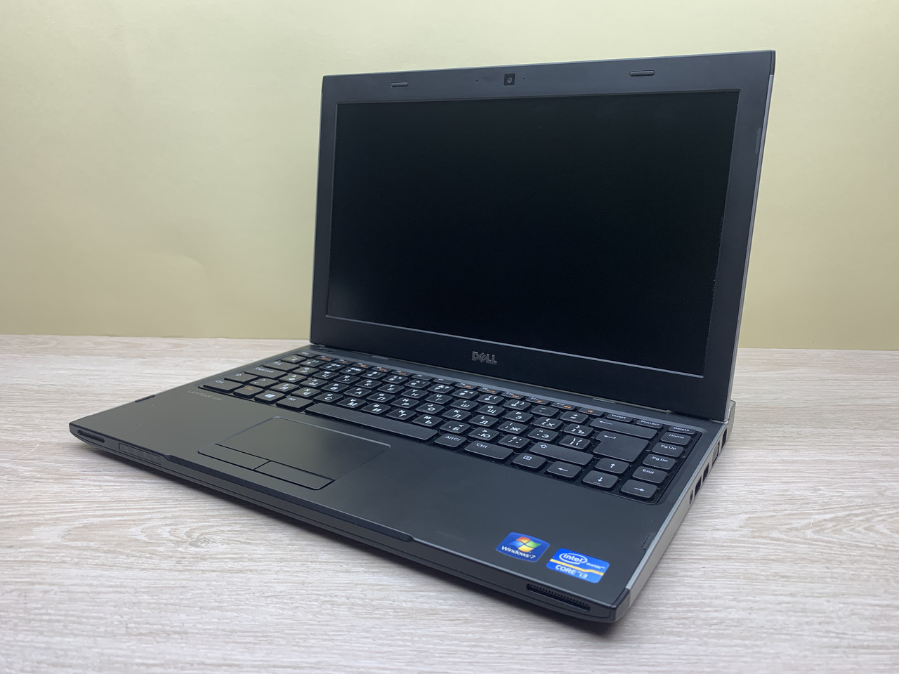 Б/в Ноутбук Dell Latitude 3330 / Intel Core i3 (3 покоління) / 4 Гб / 120 Гб / Клас A