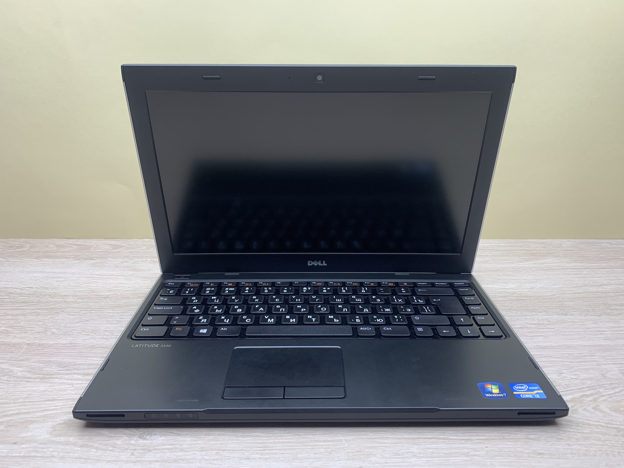 Б/в Ноутбук Dell Latitude 3330 / Intel Core i3 (3 покоління) / 4 Гб / 120 Гб / Клас A