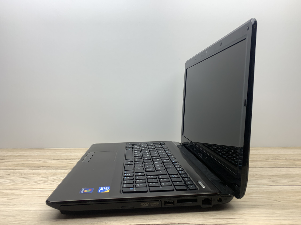 Б/в Ноутбук Asus K52 / Intel Core i3-380M / 4 Гб / SSD 120 Гб / Клас B