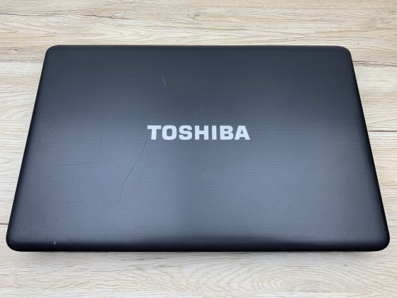 Б/в Ноутбук Toshiba C670 Intel Core i3-380M / 4 Гб / SSD 120 Гб / Клас A