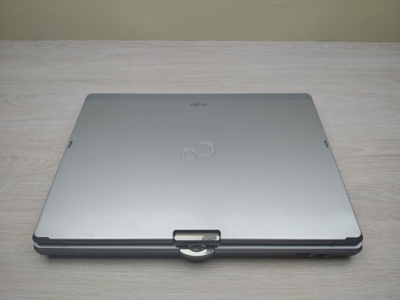 Б/в Ноутбук Fujitsu Lifebook T902 / intel Core i5 (3 покоління) / 8 Гб / 120 Гб / Клас A