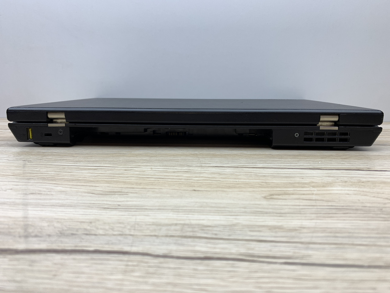 Б/в Ноутбук Lenovo ThinkPad L520 Intel Core i3-2350M / 4 Гб / SSD 120 Гб / Клас В