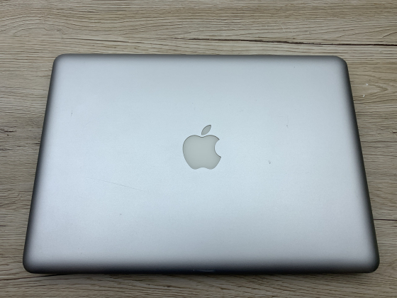 Б/в Ноутбук Apple MacBook Pro A1278 WXGA Intel Core 2 Duo P7350 / 4 Гб / SSD 120 Гб / Клас В