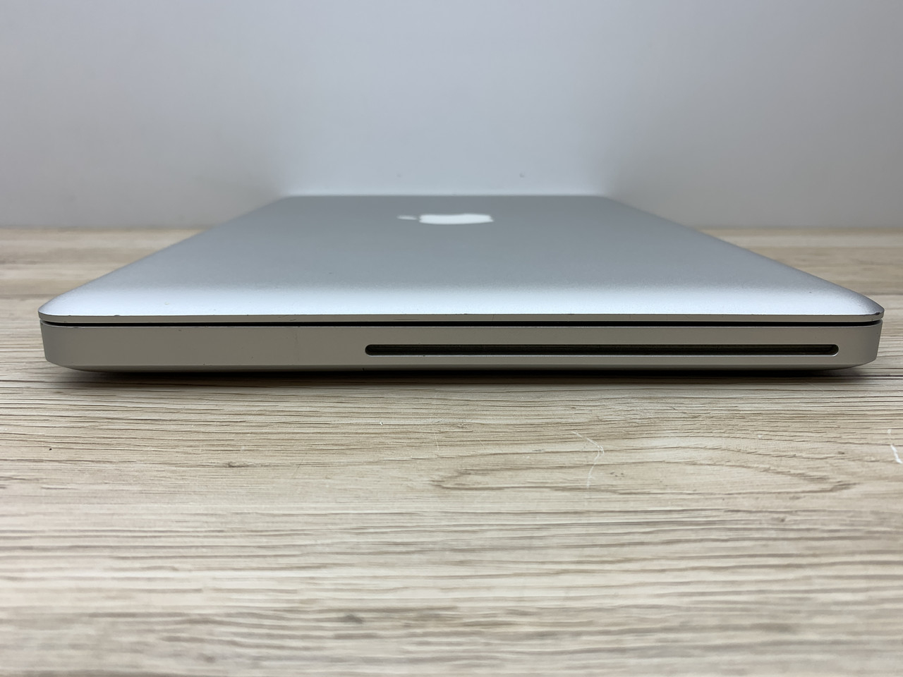 Б/в Ноутбук Apple MacBook Pro A1278 WXGA Intel Core 2 Duo P7350 / 4 Гб / SSD 120 Гб / Клас В