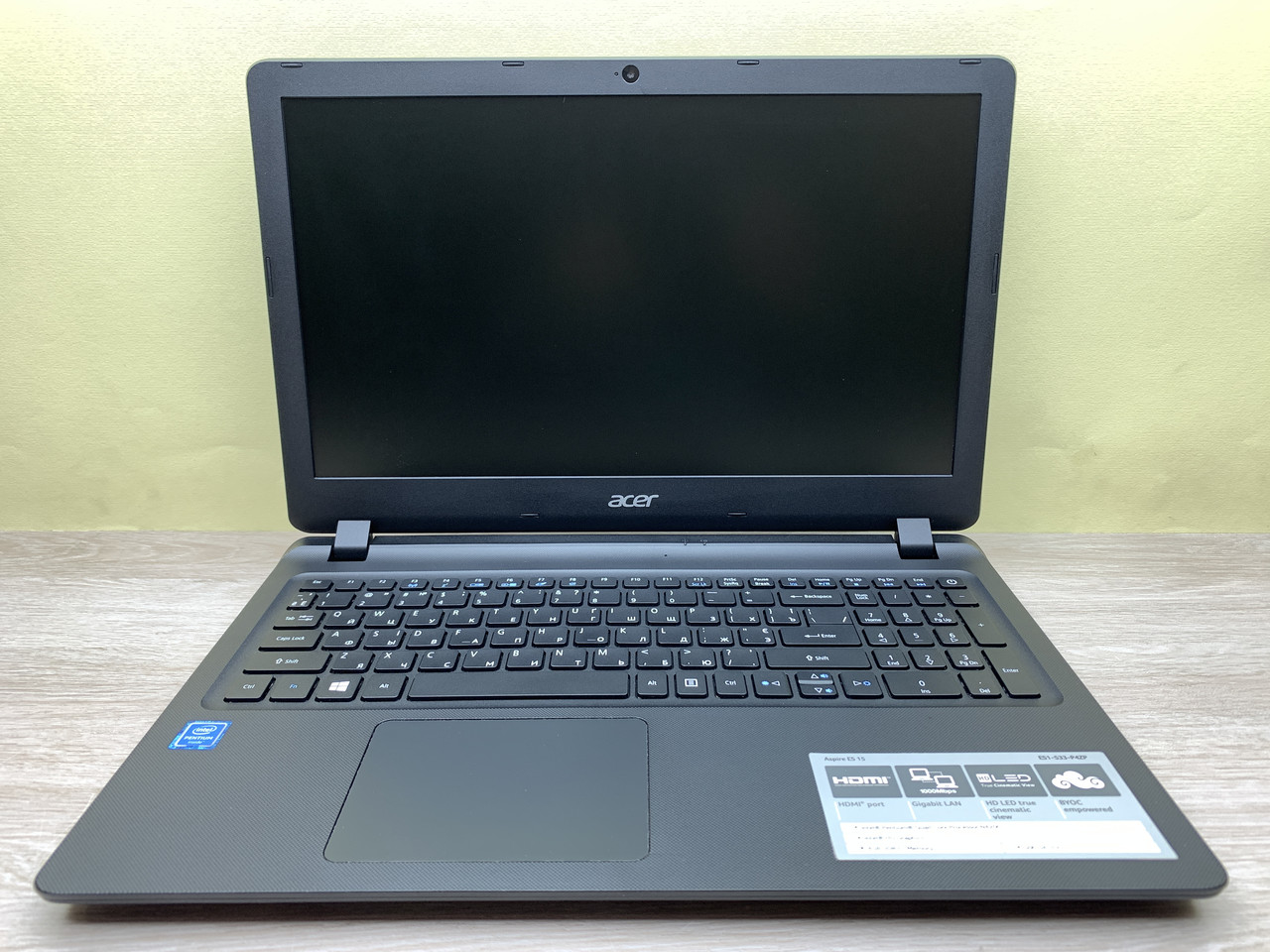 Б/в Ноутбук Acer Aspire ES1-533 / Intel Pentium N4200 / 4 Гб / 120 Гб / Клас A