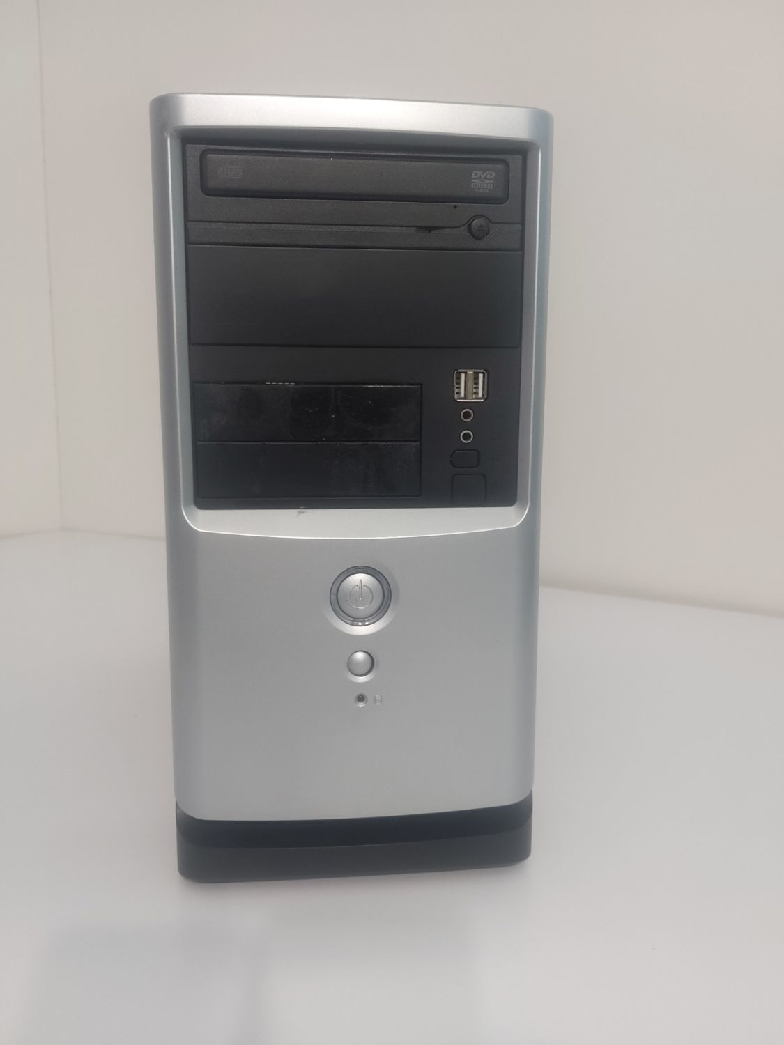 Б/в Midi Tower Silver / Intel Core i5-2400 (4 ядра по 3.1 - 3.4 GHz) / 8 GB DDR3 / 120 GB SSD + 500 GB HDD / AMD Radeon RX550 2GB GDDR5 128bit / 300W / DVD-ROM