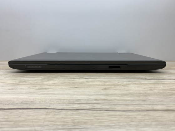 Б/в Ноутбук Dell Vostro 3560 Intel Core i5-3210M / 8 Гб / SSD 120 Гб / Клас В