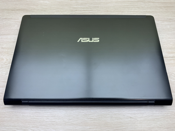 Б/в Ноутбук Asus UL50 / Intel Core 2 Duo / 4 Гб / 320 Гб / Клас B