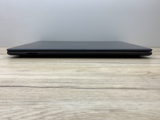 Б/в Ноутбук Medion P6678 Intel Core i5-7200U / 8 Гб / SSD 120 Гб + HDD 500 Гб / Клас В (не працює батарея)
