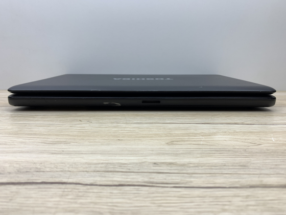 Б/в Ноутбук Ноутбук Toshiba C660 Intel Core i5-2450M / 8 Гб / SSD 120 Гб / Клас В