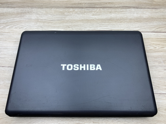 Б/в Ноутбук Ноутбук Toshiba C660 Intel Core i5-2450M / 8 Гб / SSD 120 Гб / Клас В