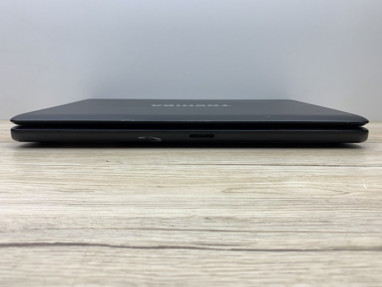 Б/в Ноутбук Ноутбук Toshiba C660 Intel Core i5-2450M / 8 Гб / SSD 120 Гб / Клас В
