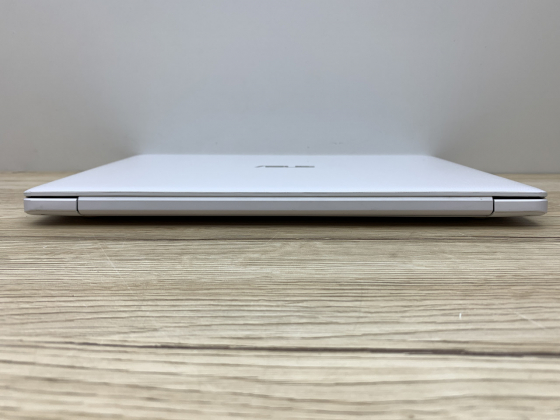 Б/в Ноутбук Asus E203NA Intel Celeron N3350 / 4 Гб / SSD 32 Гб / Клас А