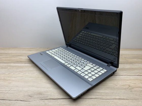 Б/в Ноутбук Zepto Znote V15 Intel Core 2 Duo P8700 / 4 Гб / SSD 120 Гб / Клас В (не працює батарея)