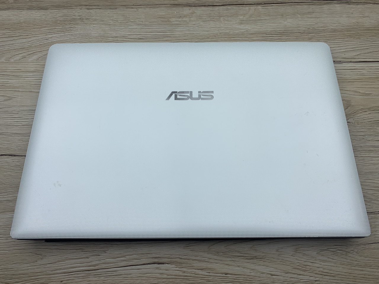 Б/в Ноутбук Asus F501 / Inntel Core i3-2350M / 4 Гб / SSD 120 Гб / Клас B