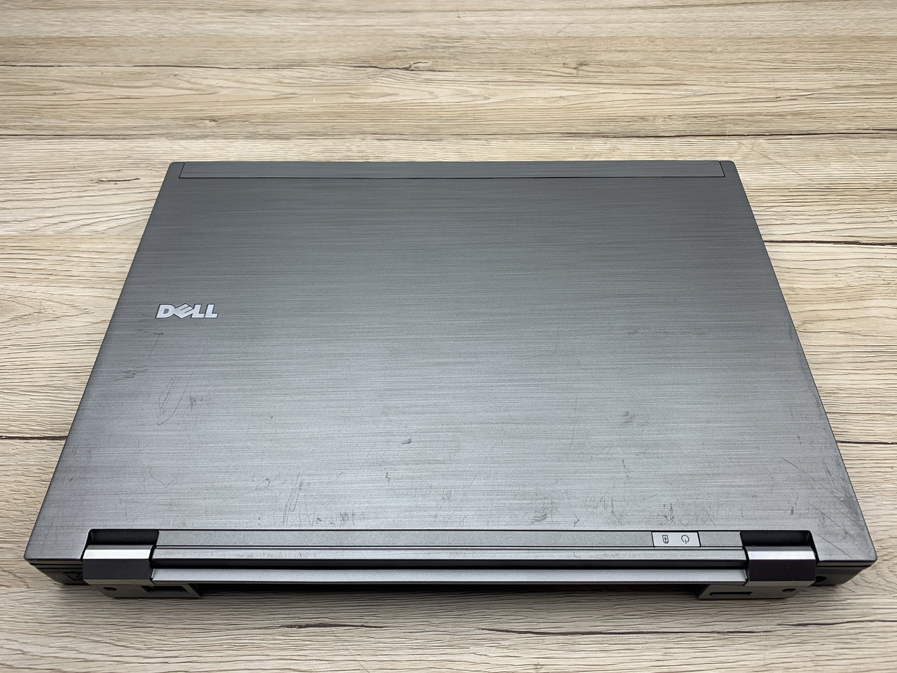 Б/в Ноутбук Dell Latitude E6410 Intel Core i3-380M / 4 Гб / SSD 120 Гб / Клас B (не працює батарея)