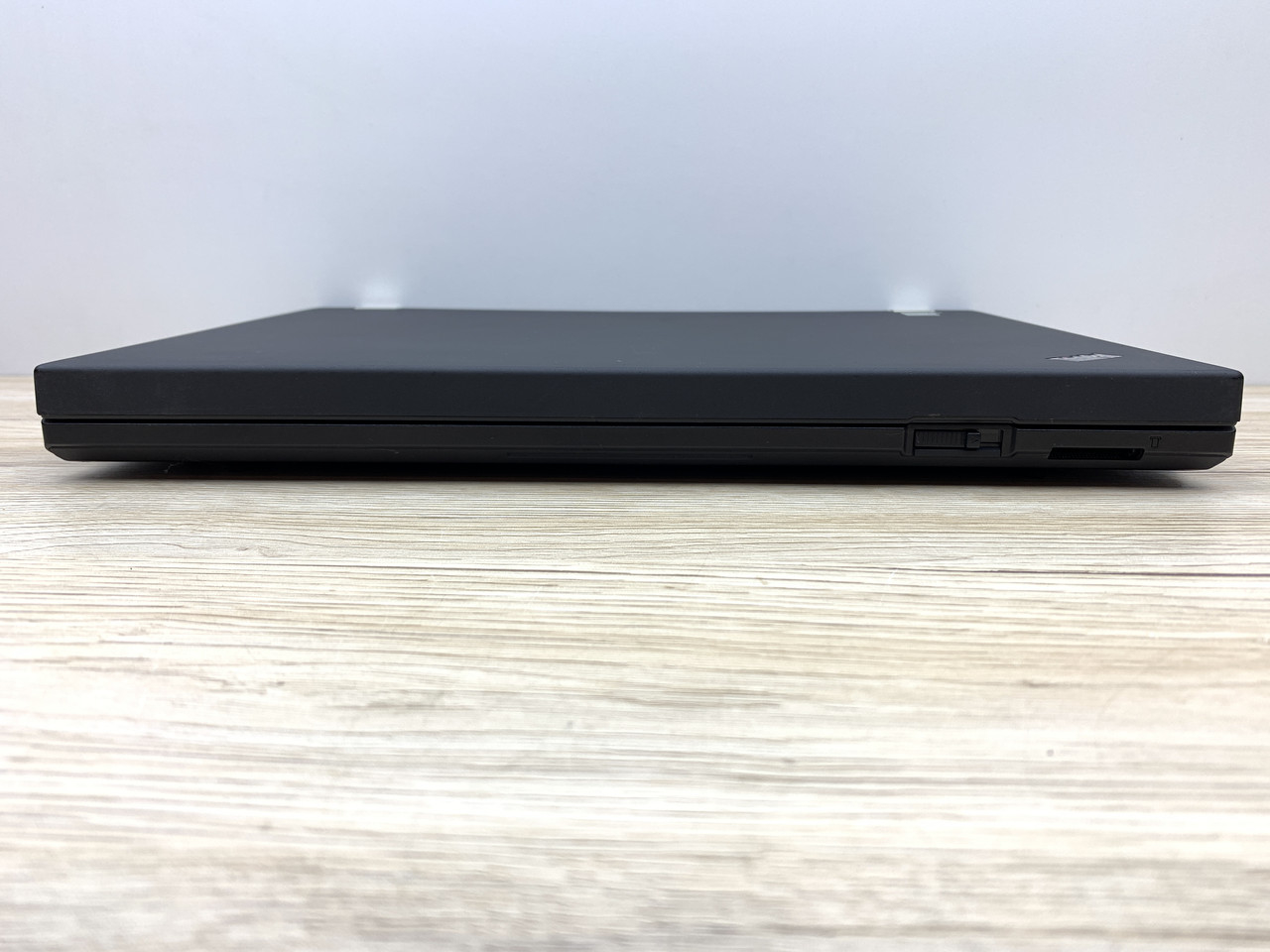 Б/в Ноутбук Lenovo T410 Intel Core i5-520M / 8 Гб / SSD 120 Гб / Клас А