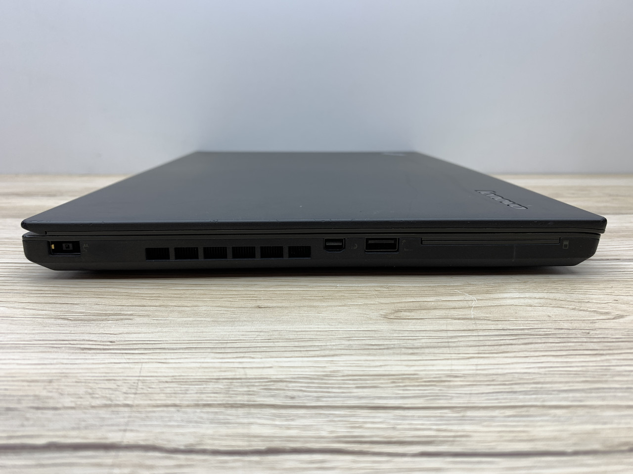 Б/в Ноутбук Lenovo ThinkPad T440 Intel Core i5-4300U / 8 Гб / SSD 120 Гб / Клас В