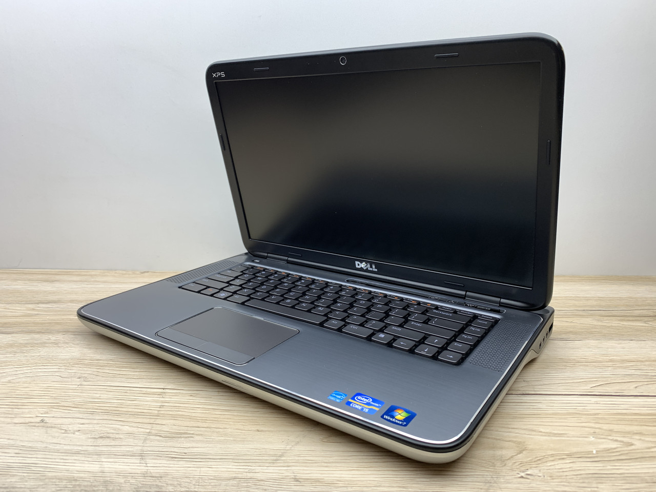 Б/в Ноутбук Dell XPS L502X Intel Core i5-2410M / 8 Гб / SSD 240 Гб / Клас В