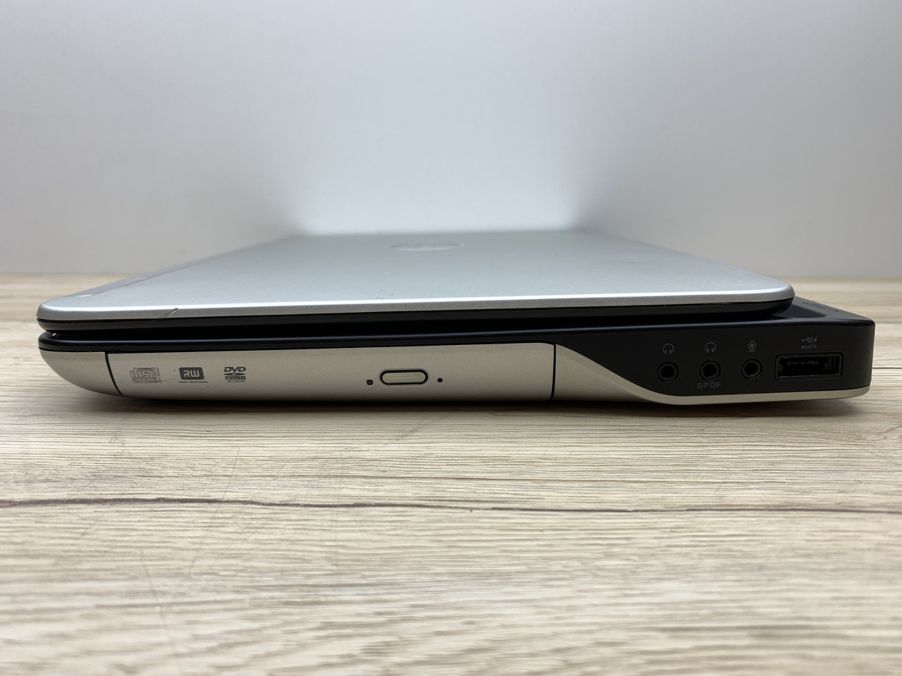 Б/в Ноутбук Dell XPS L502X Intel Core i5-2410M / 8 Гб / SSD 240 Гб / Клас В