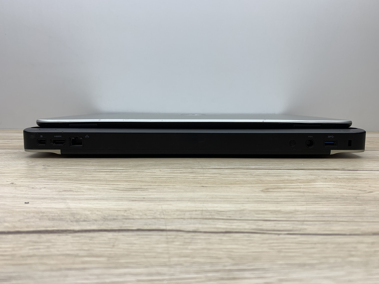 Б/в Ноутбук Dell XPS L502X Intel Core i5-2410M / 8 Гб / SSD 240 Гб / Клас В