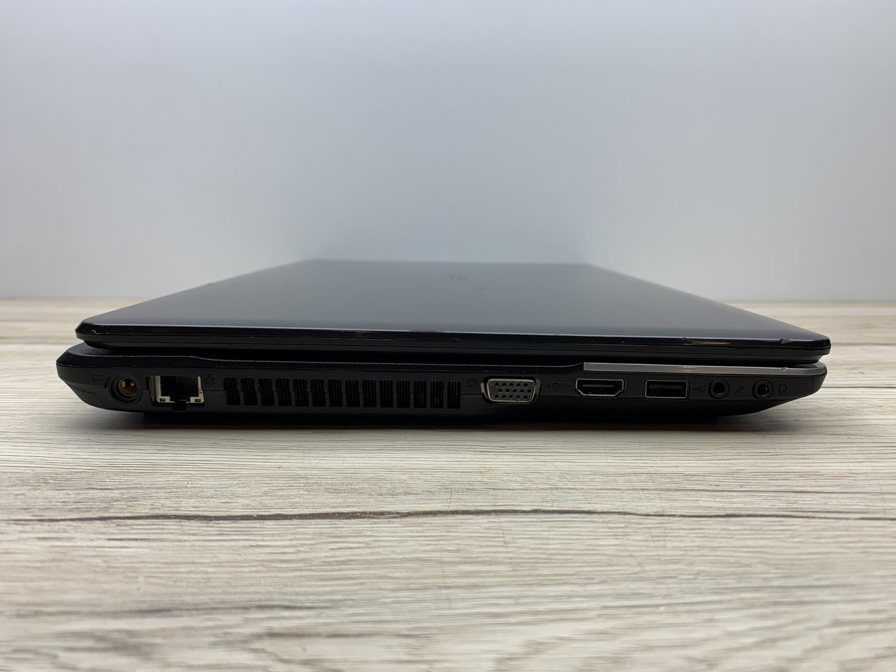 Б/в Ноутбук Acer Aspire E1-571G Intel Core i3-3120M / 4 Гб / SSD 120 Гб / Клас В