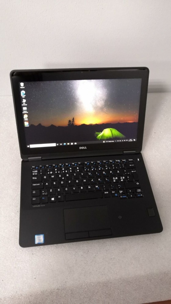 Б/в Нетбук Dell Latitude E7270 Carbon Intel Core i7-6600U / 8 Гб / SSD 180 Гб / Клас А