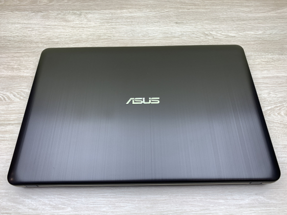 Б/в Ноутбук Asus  X540 / Intel Core i3-8130U / 8 Гб / 1 Тб / Клас B