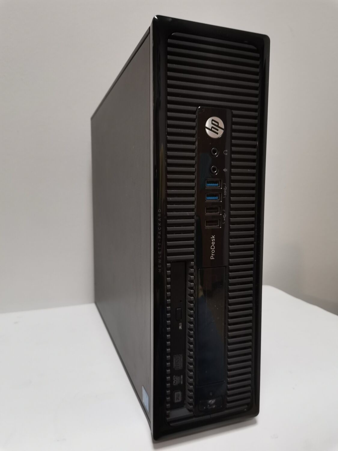 Б/в Системний блок HP ProDesk 400 SFF Intel Pentium G3220 / 4 Гб / HDD 500 Гб