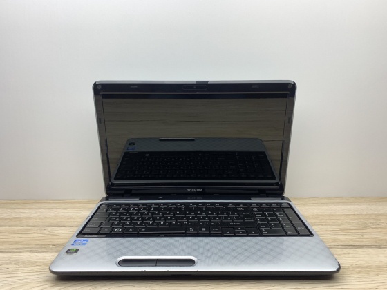 Б/в Ноутбук Toshiba L750 / Intel Core i3-2310 / 4 Гб / HDD 500 Гб / Клас B (не працює батарея)