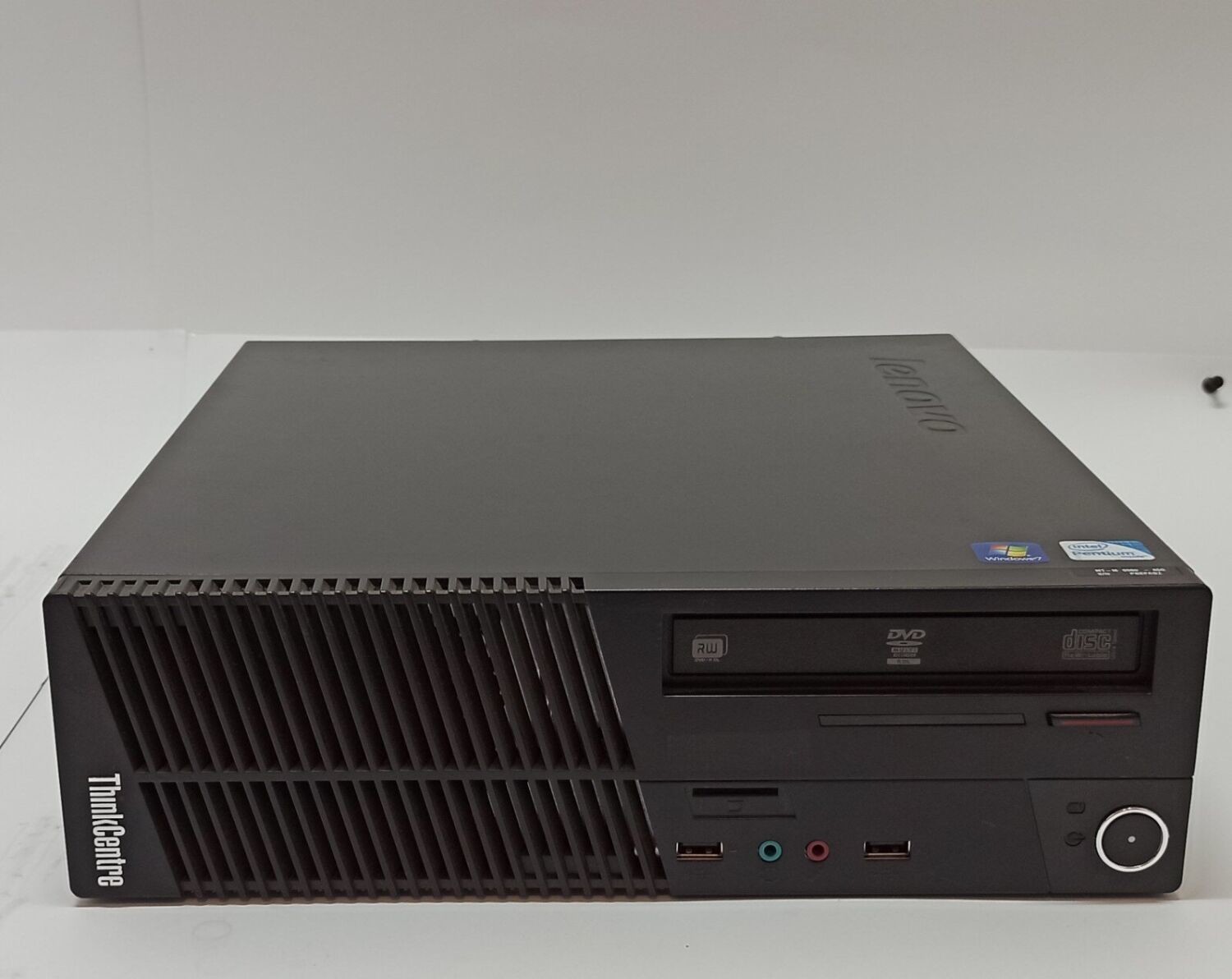 Б/в Системний блок Lenovo Think Centre M72e DT Intel Pentium G850 / 6 Гб / HDD 250 Гб