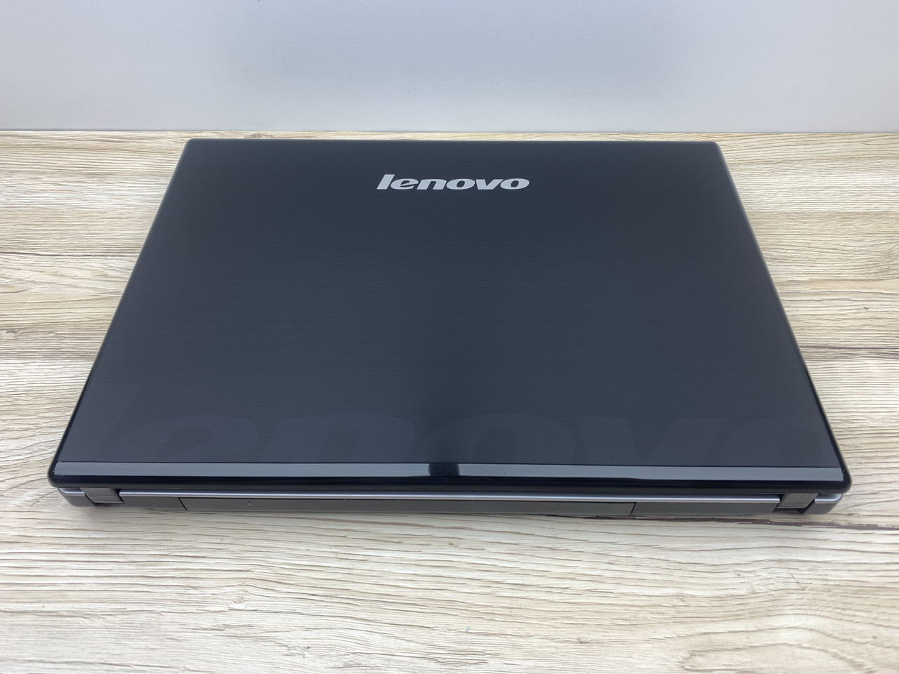 Б/в Ноутбук Lenovo G530 / Intel C2D T5800 / 4 Гб / HDD 320 Гб / Клас B