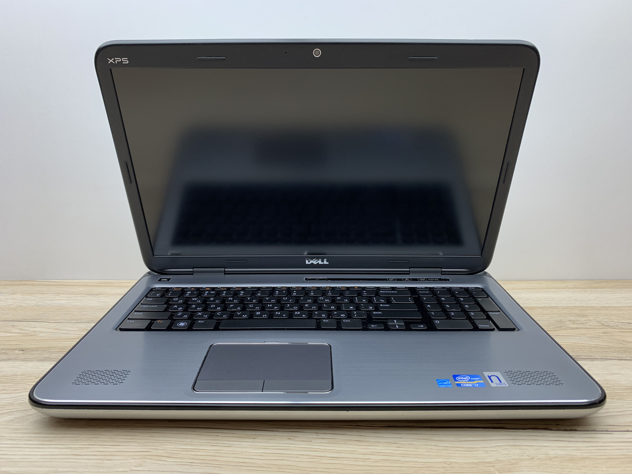 Б/в Ноутбук Dell XPS L702X Intel Core i7-2670QM / 8 Гб / SSD 120 Гб + HDD 1 Тб / Клас В