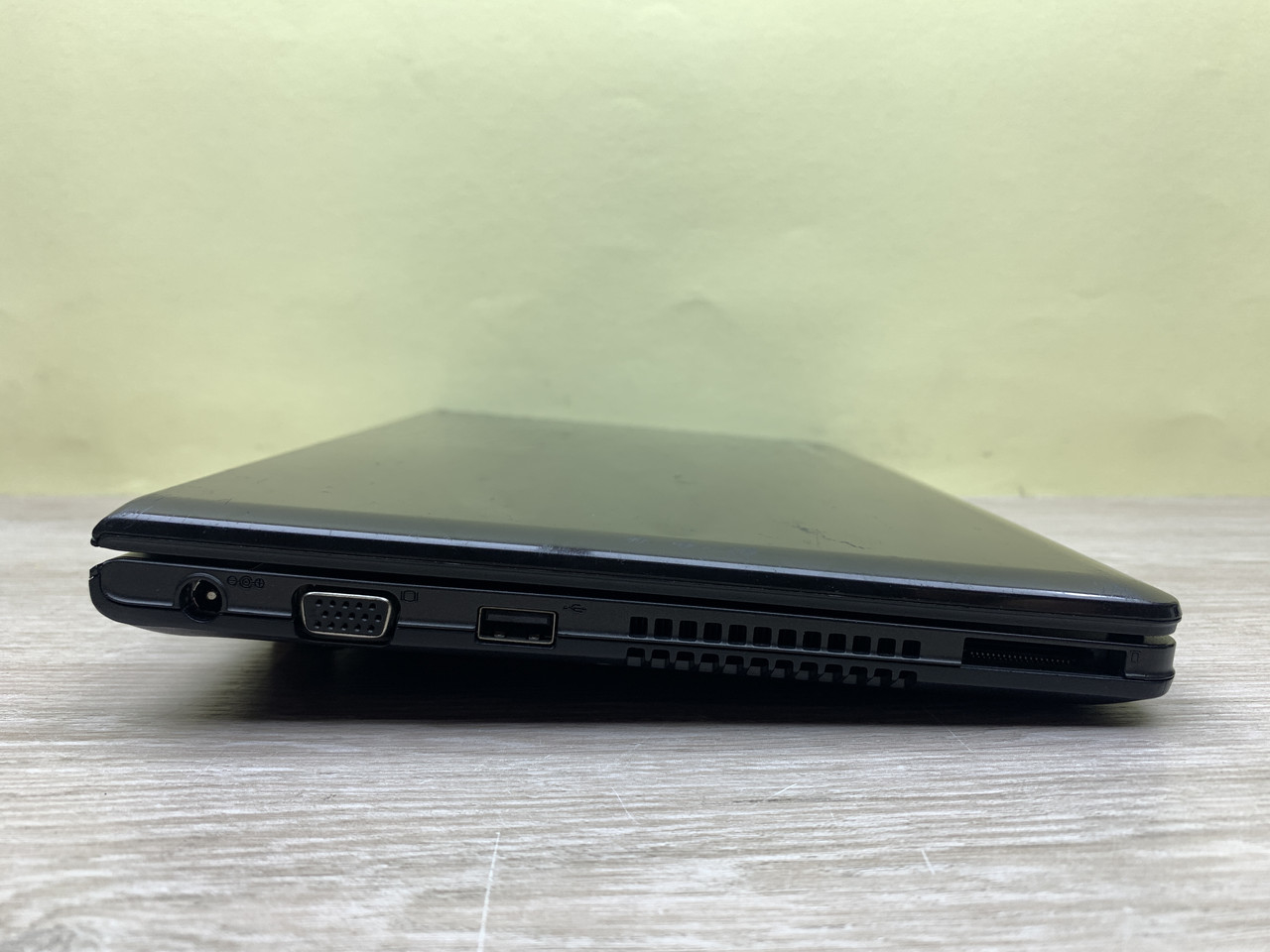 Б/в Ноутбук Lenovo s205 / AMD E / 4 Гб / 320 Гб / Клас B