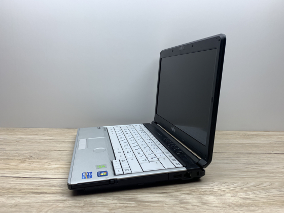 Б/в Ноутбук Fujitsu Lifebook S761 / Intel Core i3-2310M / 4 Гб / SSD 120 Гб / Клас B