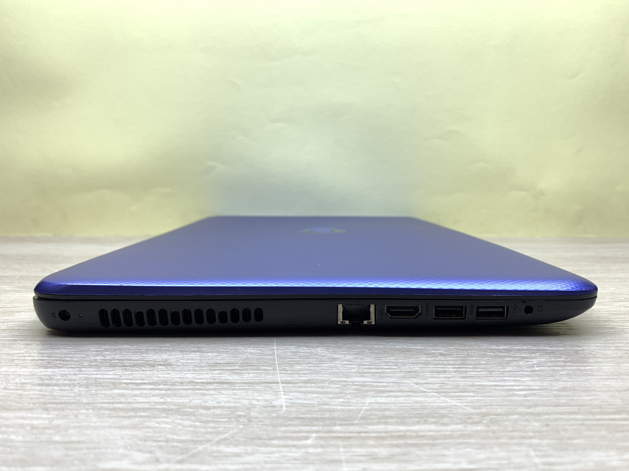 Б/в Ноутбук HP 15-ac649 / Intel Core i5-6200U / 8 Гб / 1 Тб / Клас B