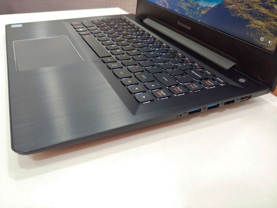 Б/в Ноутбук Lenovo IdeaPad 500s-14ISK Intel Core i7-6500U / 8 Гб / SSD 256 Гб / Клас А